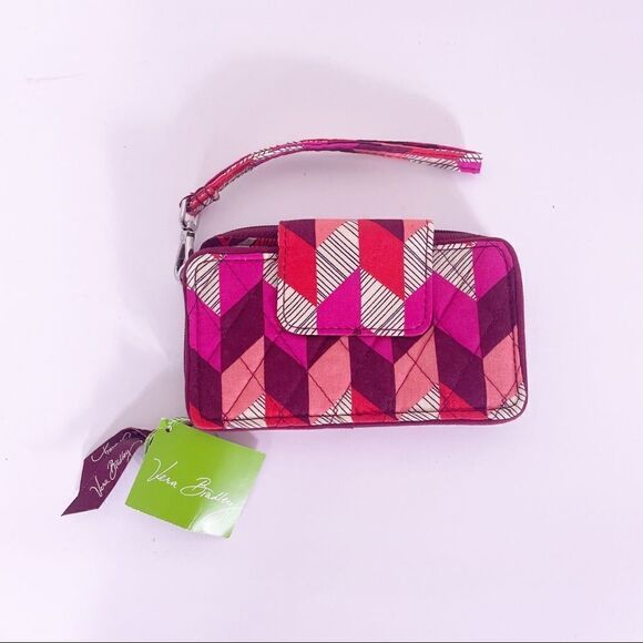 NWT Vera Bradley Pink & Red Patterned Wristlet - Picture 1 of 7